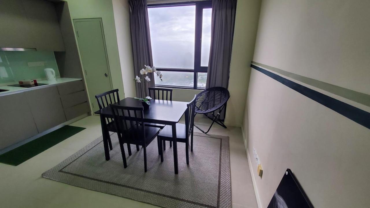 Urban Solitude At Tamarind Suite Cyberjaya Exterior foto